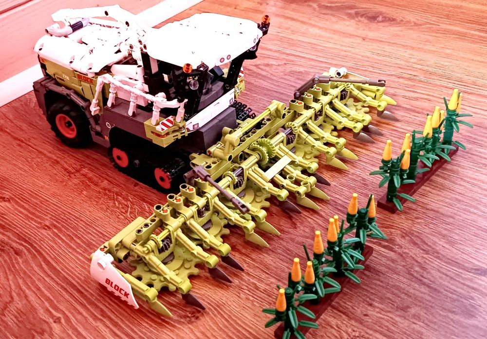 Technics kombajn harvester kukurydza zdalnie sterowany