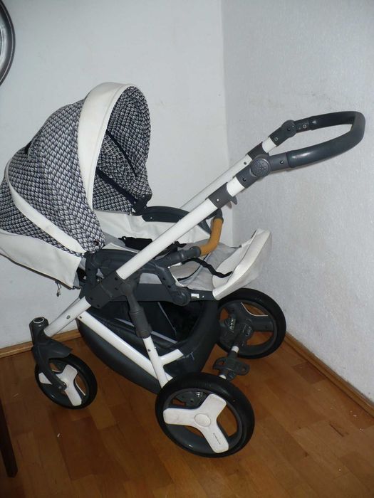 Fajny ,zadbany wózek3 w1