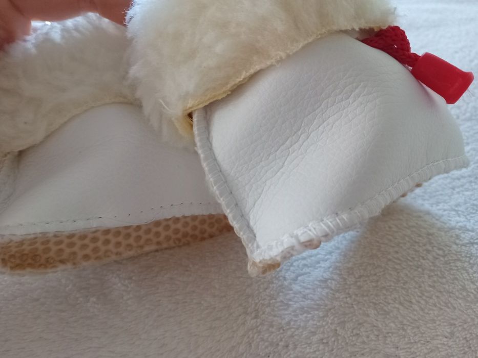 Buciki, bamboszki dla dziewczynki 9.5cm wkładka.