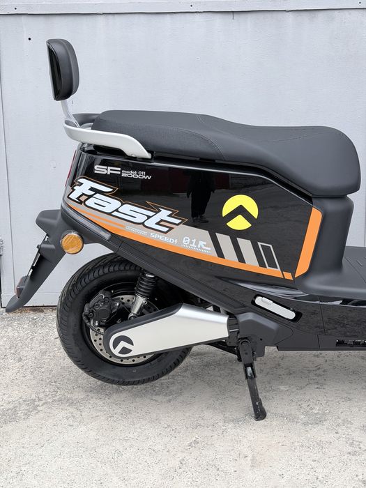 Електричний скутер Tairon Fast 011 2000w 72v/48a Lifepo4
