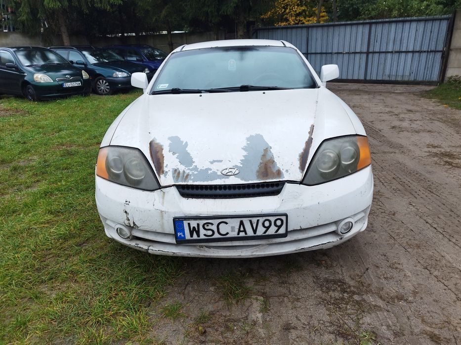 Hyundai Tiburon 2.0 Coupe lampa spojler lotka zderzak części