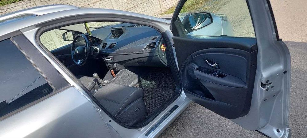 Продам автомобіль Renault Megane 3 2016