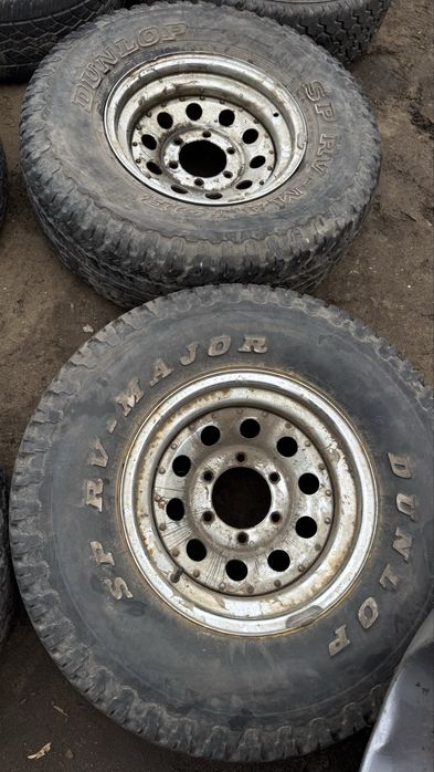 Запаска для позашляховика, запасне колесо