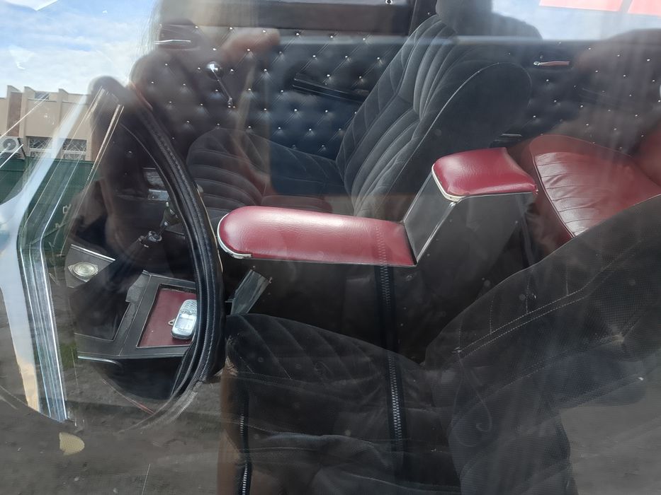 ГАЗ 24 Волга шоколадного кольору