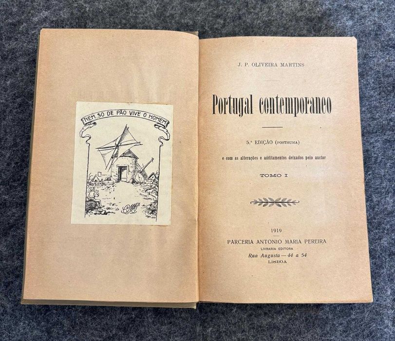 Livros de história: Portugal, Brasil