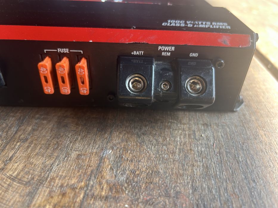 Продам усилитель моноблок MTX X1000D