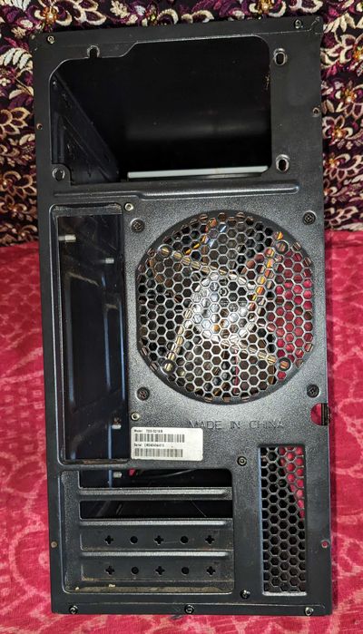 Оригинальный корпус для ПК ZooStorm Tempest (red) без боковых крышек