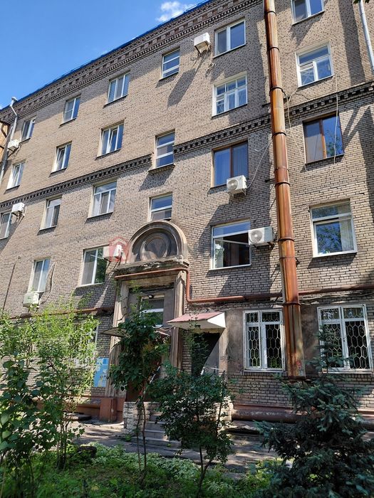 Велика квартира в цетрі міста