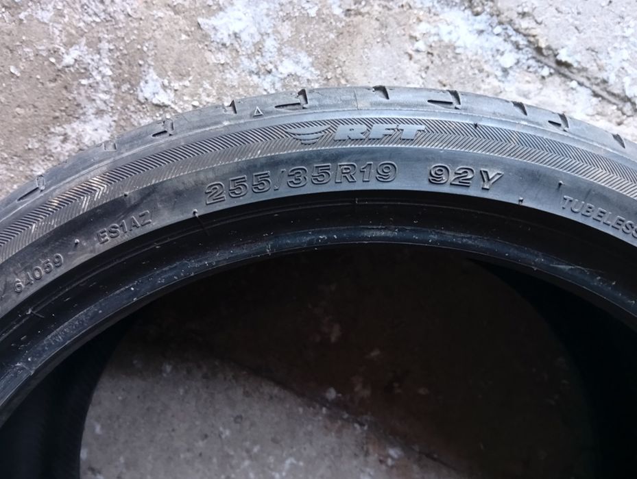 255.35.19 Bridgestone 4шт літо шини резина з Європи БВ склад Харків 35