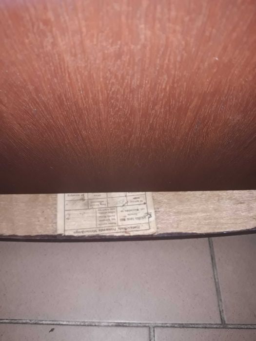 Stary stół okrągły