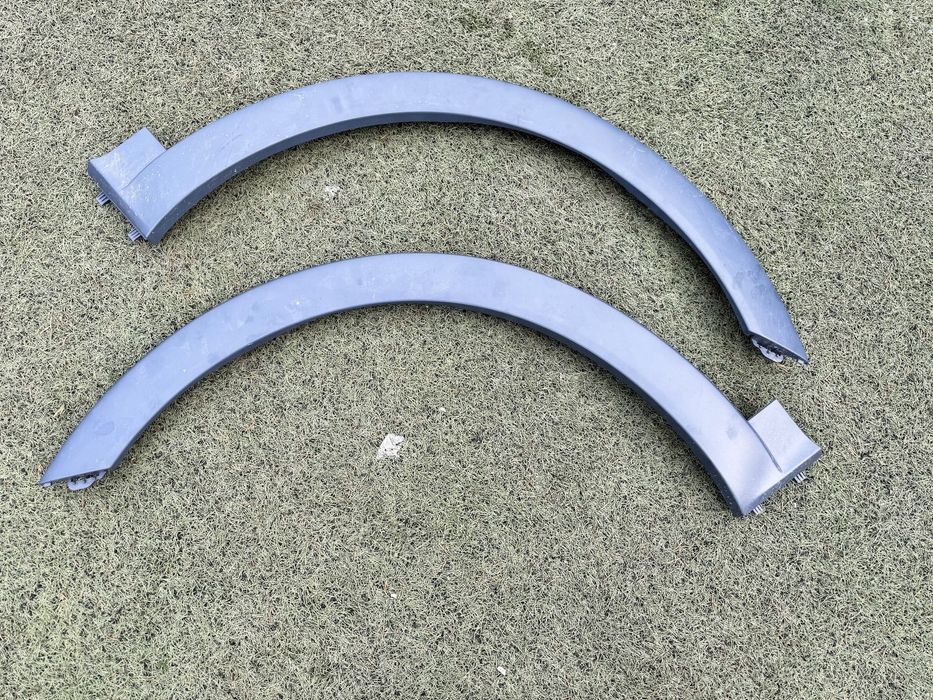 OE PORSCHE POSZERZENIE BŁOTNIKA PRZÓD P PORSCHE CAYENNE III 9Y0853818DG2X prawa lewa