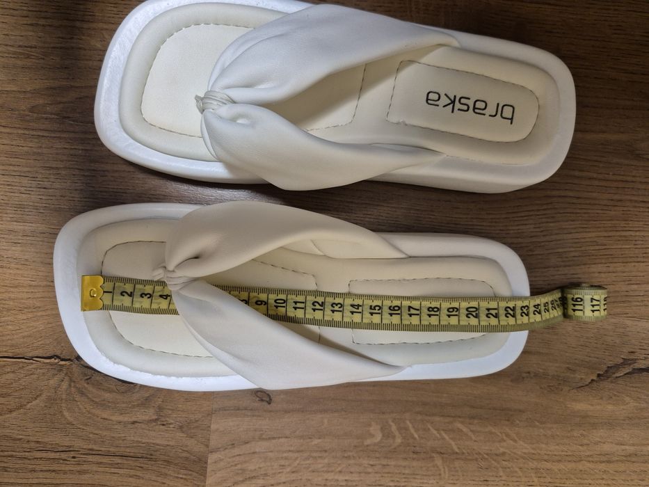 Шльопанці Braska