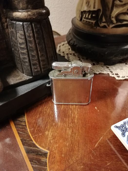 Isqueiro Montecarlo dos anos 40