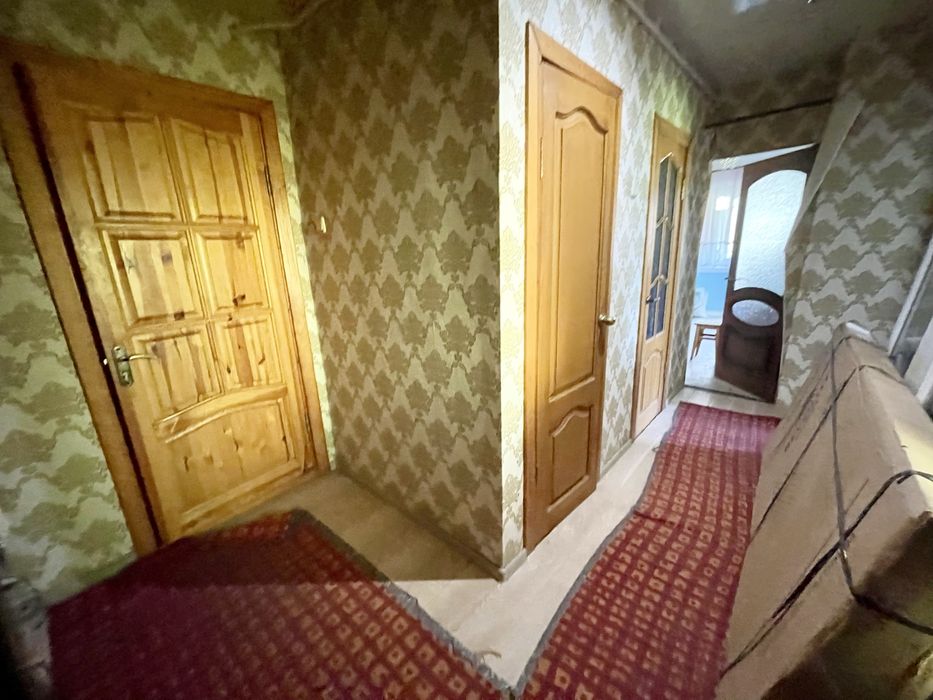 Продам двокімнатну квартиру. Автономне опалення.