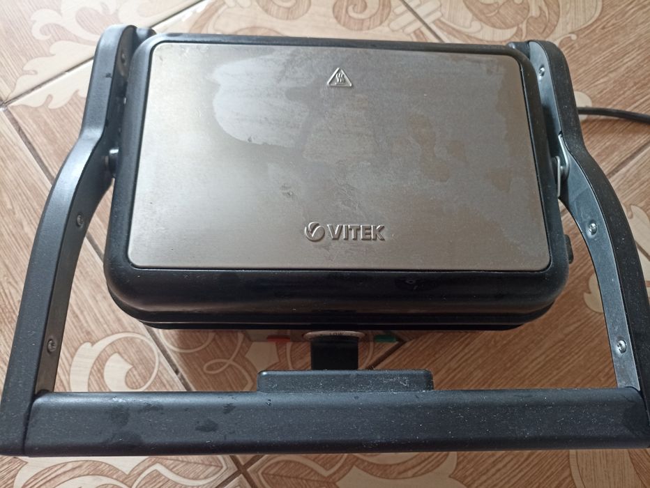 Гриль/бутербродниця Vitek