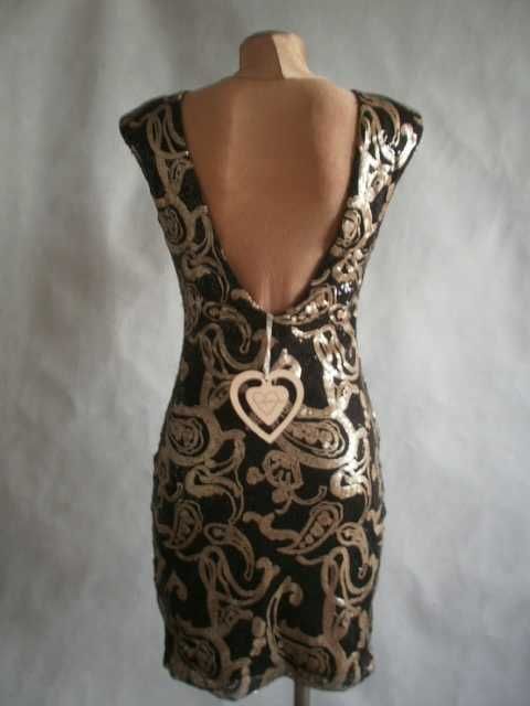 - Soky Soka - Cekinowa sukienka r. S / M