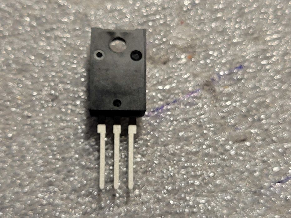 MOSFET транзистор STF9NK90Z  N-канал 900V 8A 40W TO-220F
