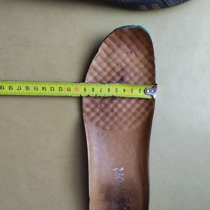 Мокасины.    .     .