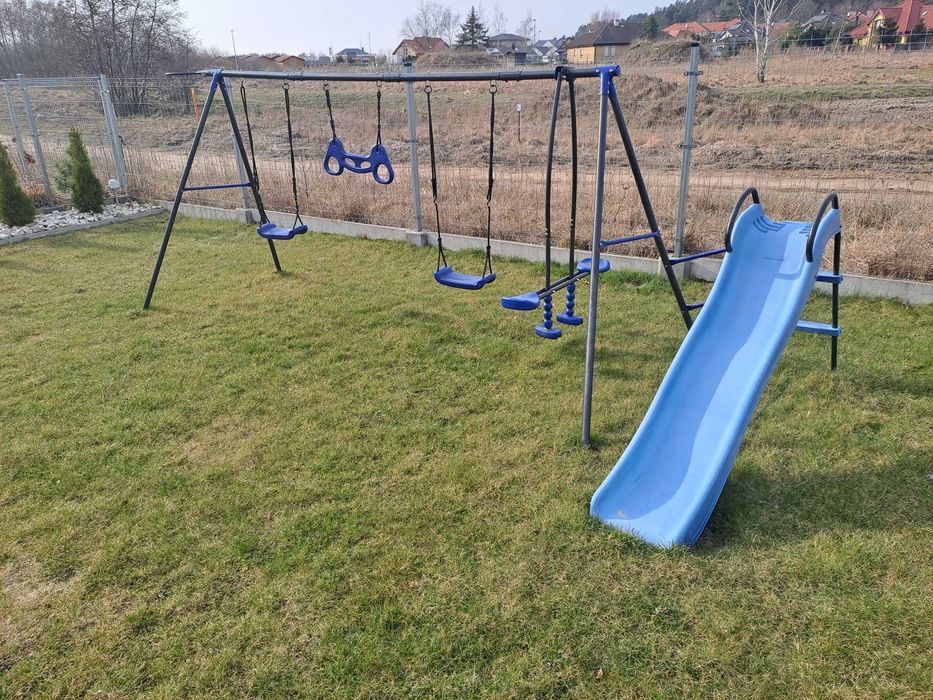 Apartament z ogrodem i parkingiem w Ustce