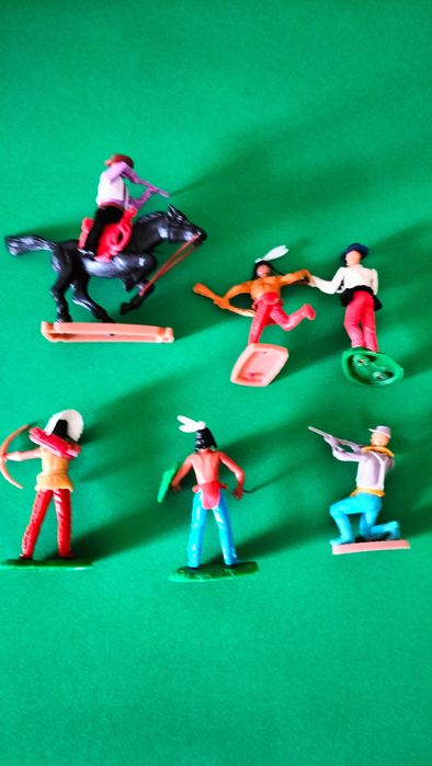 ELASTOLIN e PLASTY anos 70 - Conjunto FAR WEST - compatível com Timpo Toys Swoppet. Portes inclusos.