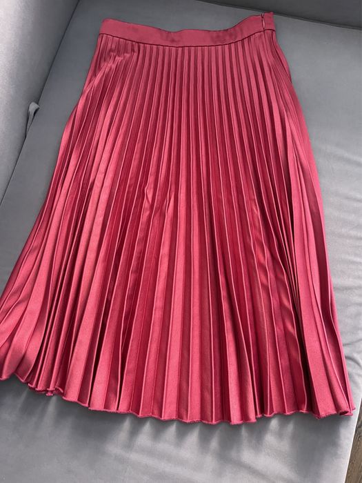 Жіноча спідниця