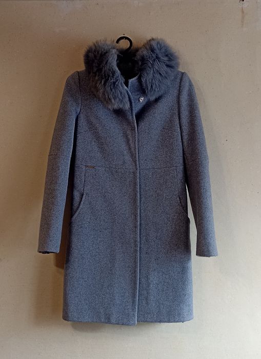 Пальто XS, 100% вовна.