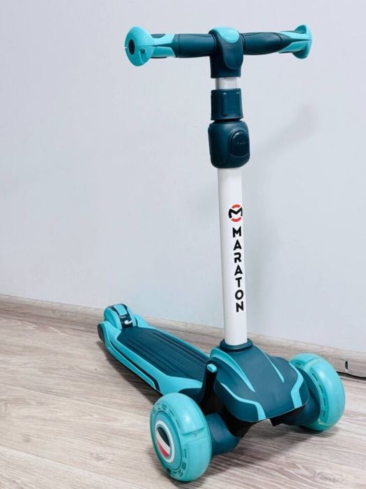 Самокат-толокар трьохколісний Maraton Flex 2 в 1 зі сидінням