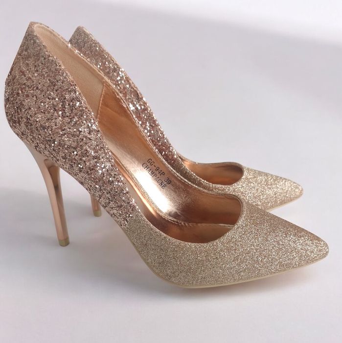 Szpilki złote szampańskie błyszczące 39