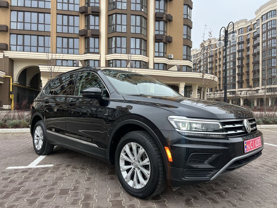 VW Volkswaget Tiguan  SE Allspace Шкіра/підігріви /Carplay /Android Au