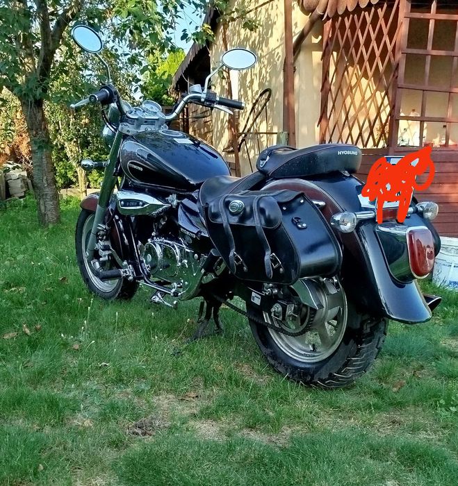 Motocykl Hyosung Aquila 125