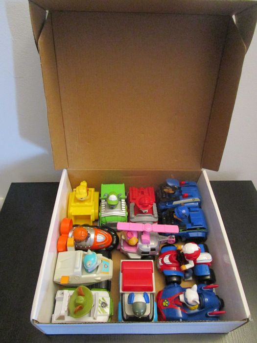 Conjuntos em caixa c/ 10 e 12 Racers Originais da Patrulha Pata