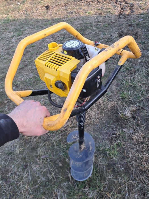 Wiertnica glebowa świder wynajem