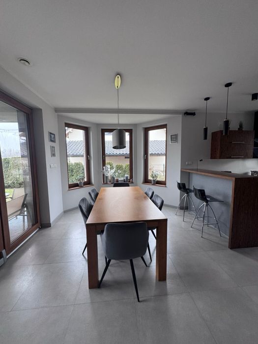 Dom wolnostojący 347 m² z dodatkowym mieszkaniem na wynajem - SMOLEC
