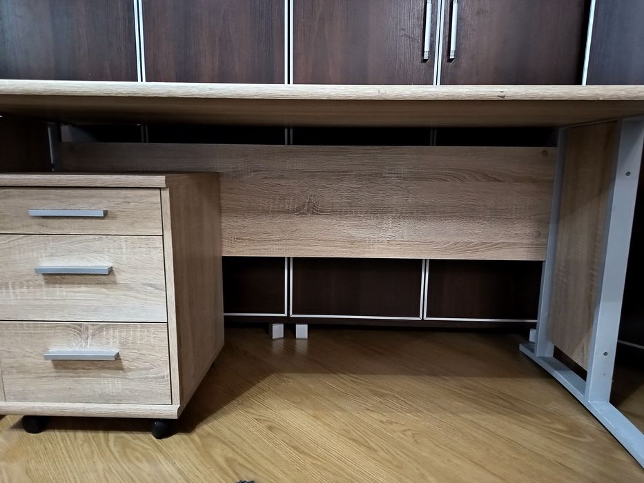 Komplet mebli biurowych BRW seria OFFICE jak nowe