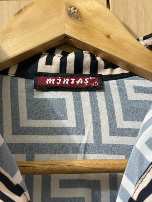 женское легкон платье, размер 40