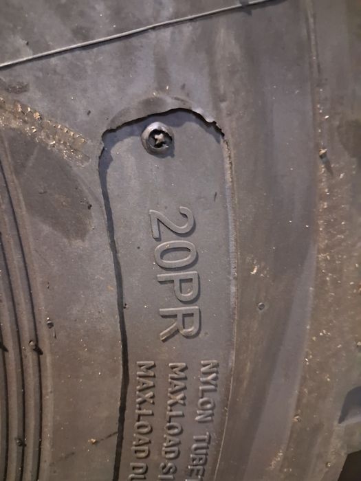 Opony do Koparki 9.00-20 ,mocna 20PR + dętka+ochraniacz