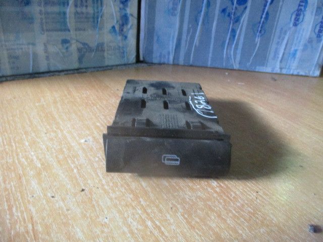 Consola central SEAT Ibiza II (6K1)