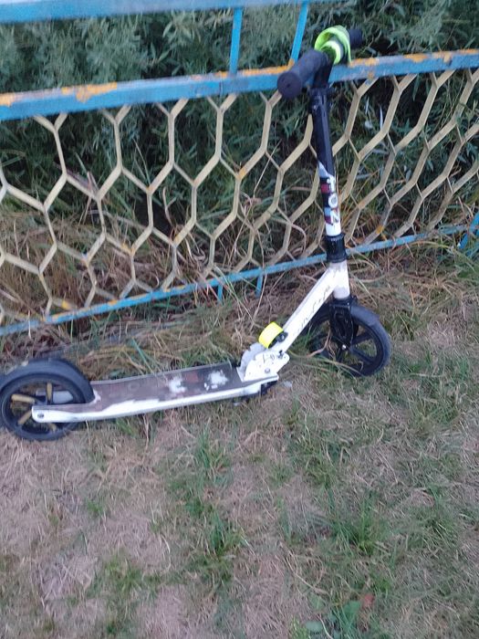 Продам самокат не елекро