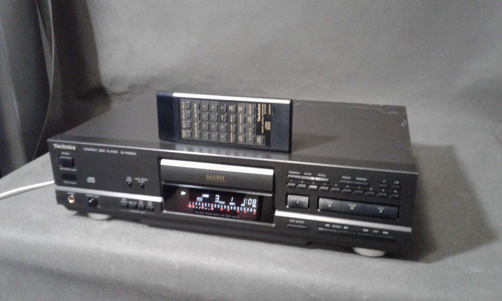 TECHNICS SL-PS620A,pilot ,odtwarzacz cd