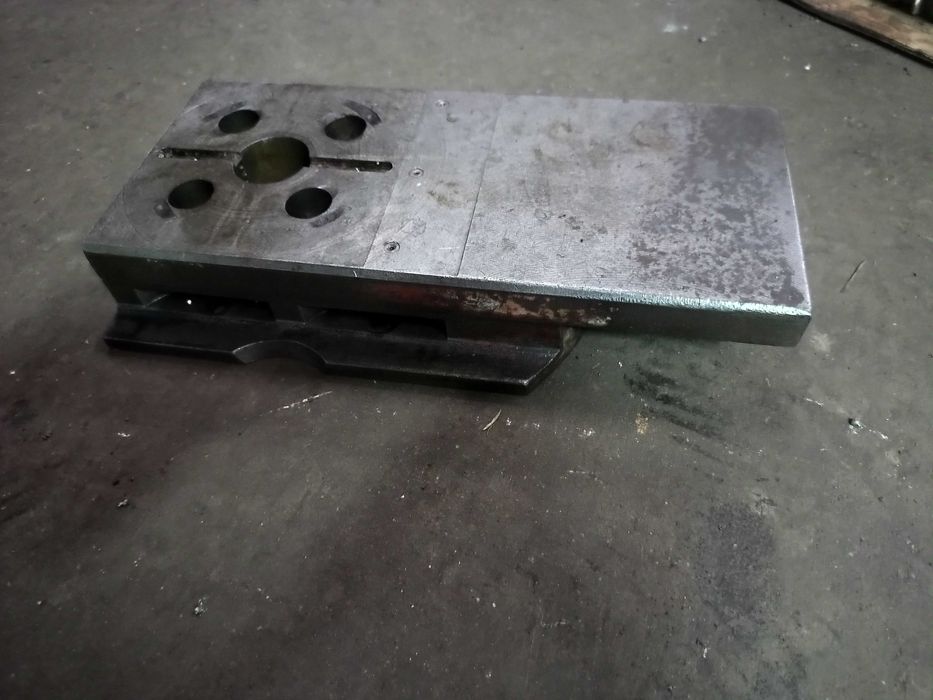 Sanki narzędziowe tur