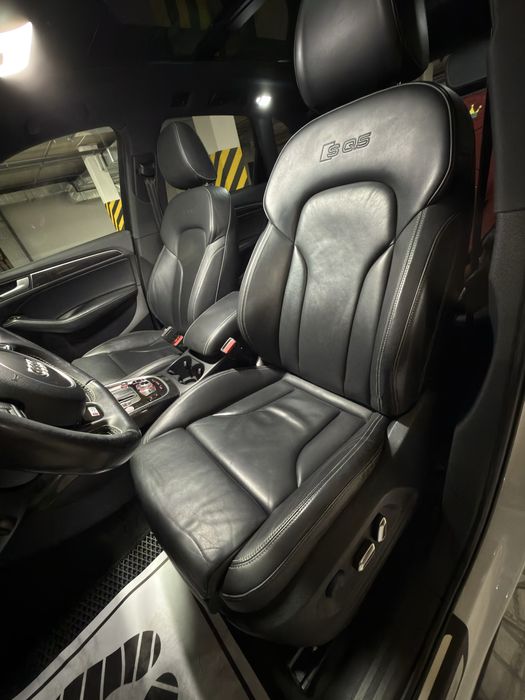 Audi SQ5  Продам