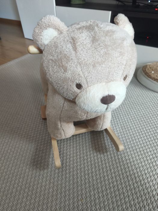 Urso baloiço criança