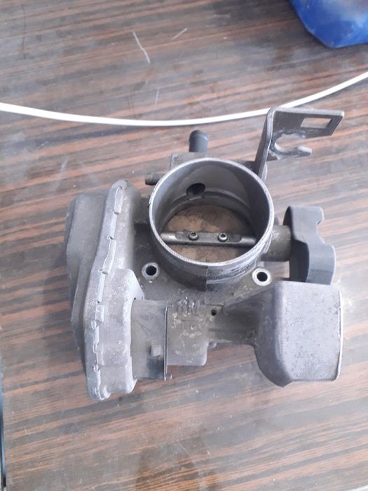 Дросельная заслонка опель вектра  B 1.8 бензин