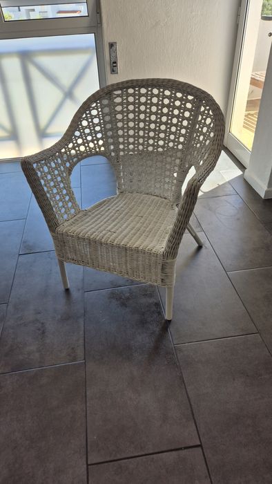 Cadeira rattan branca