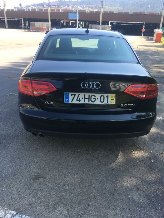 Audi A4 2.0 TDI 143 cv foto 3
