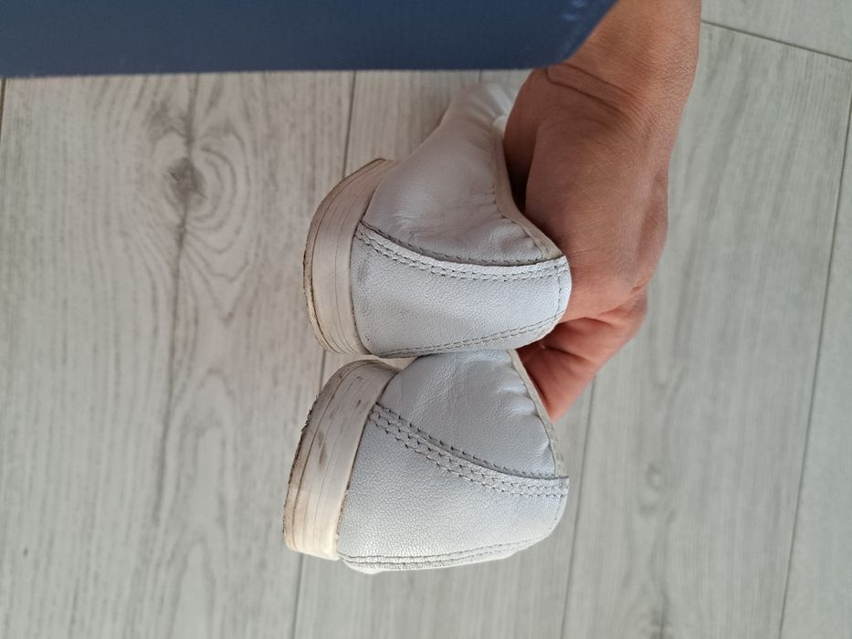 Baletki balerinki dla dziewczynki 36 lasocki białe