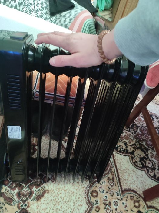 Продам масляний обігрівач