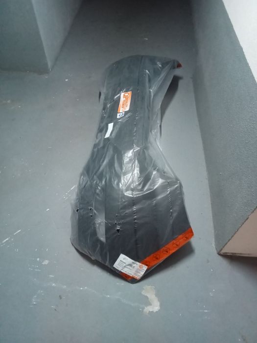 Para-choque traseiro Ford