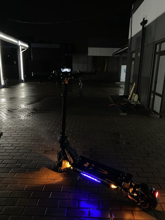 ПРОДАМ електросамакат kukiring g2 master 2025