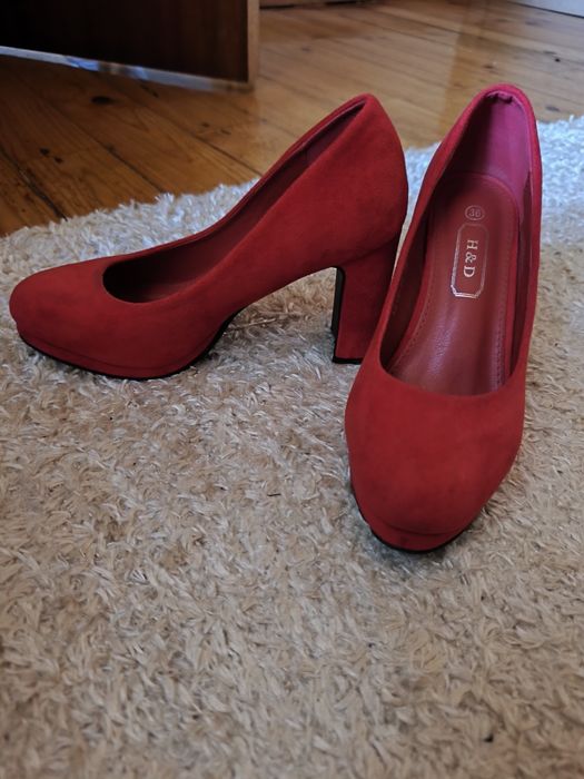 Sapato nº36 COMO NOVOS